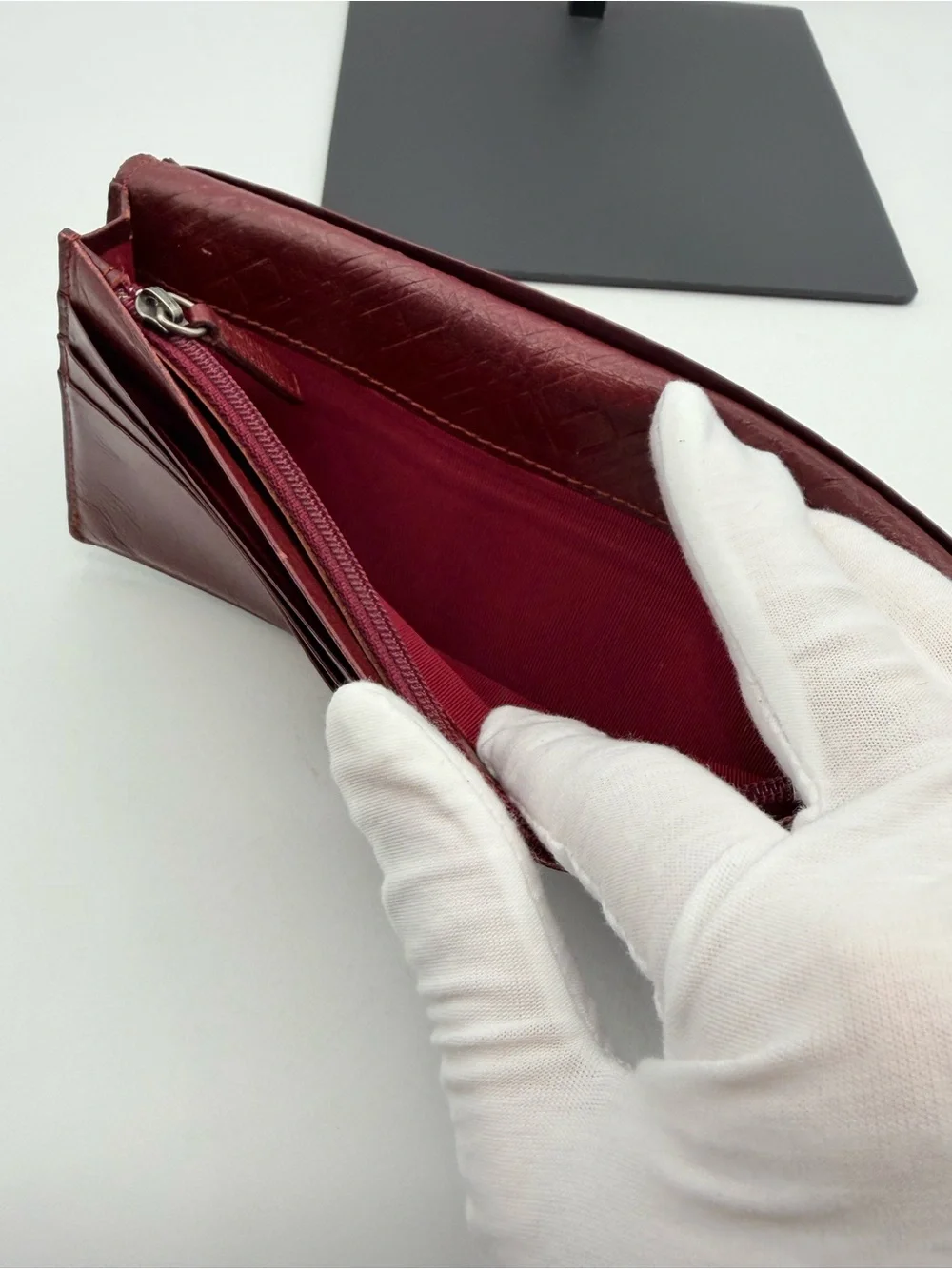 Burberry Long Leather bi fold Wallet